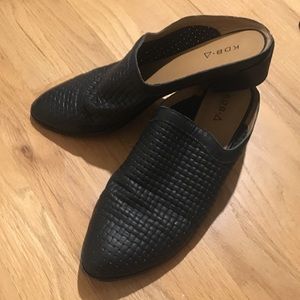 Kelsi Dagger Brooklyn mules! 9.5